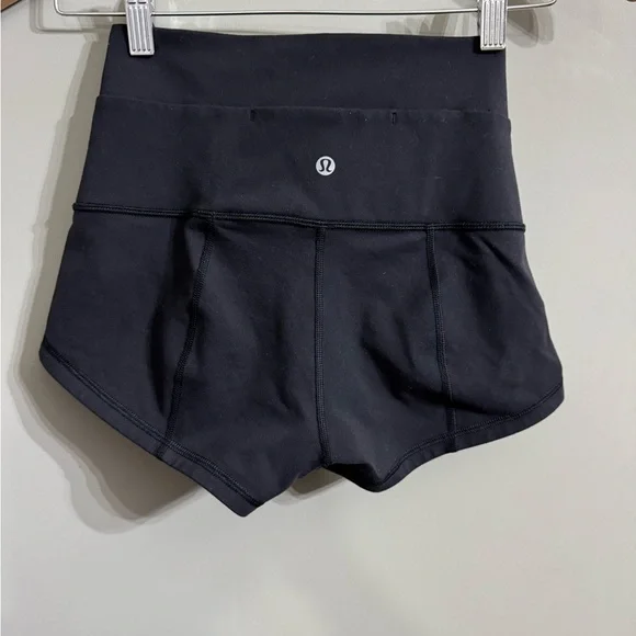 lululemon athletica Black High-Waisted Women’s Shorts size 6 - Picture 3 of 8